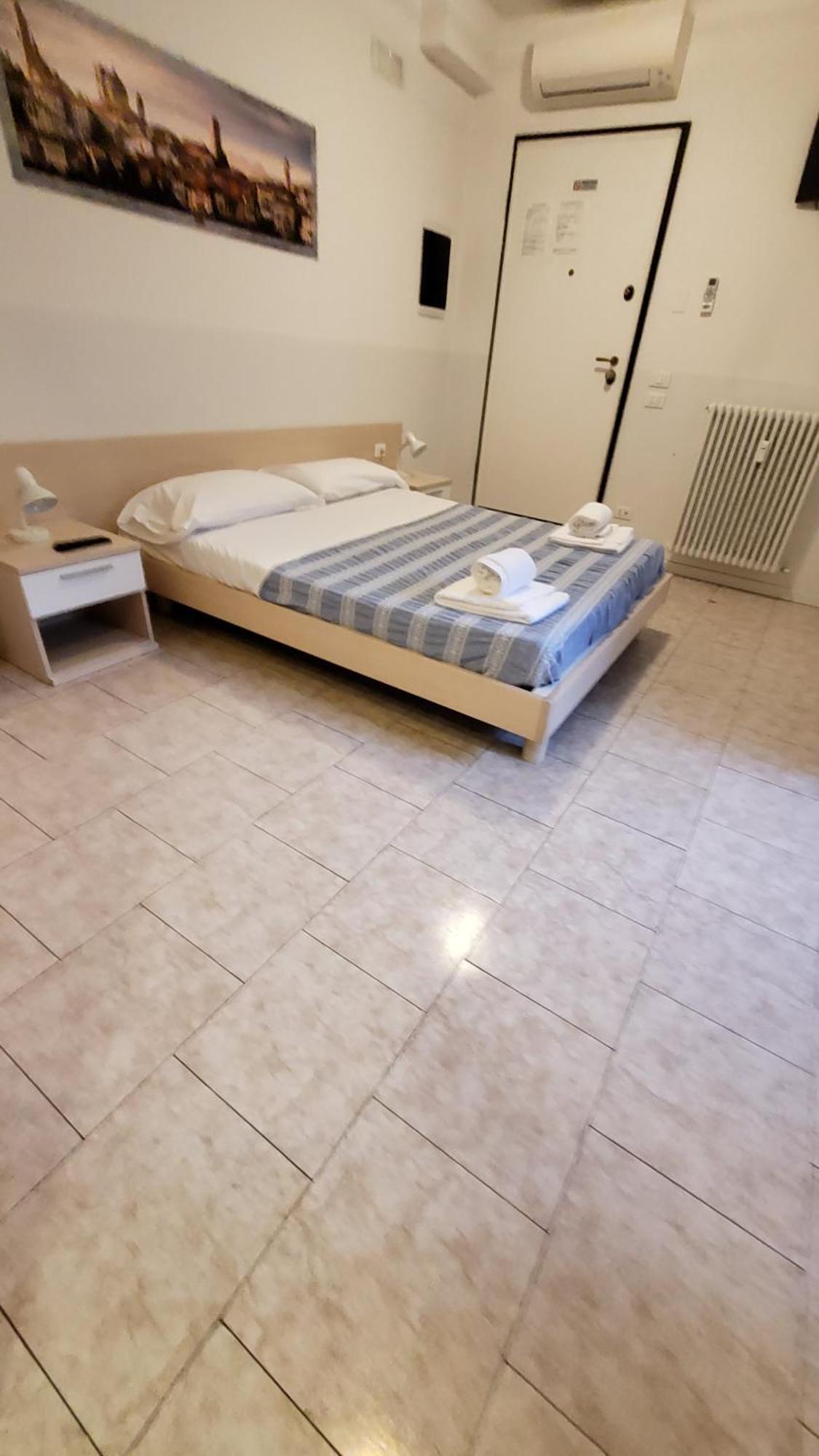 Hotel Hb Bonomelli 15 à Bergame Extérieur photo